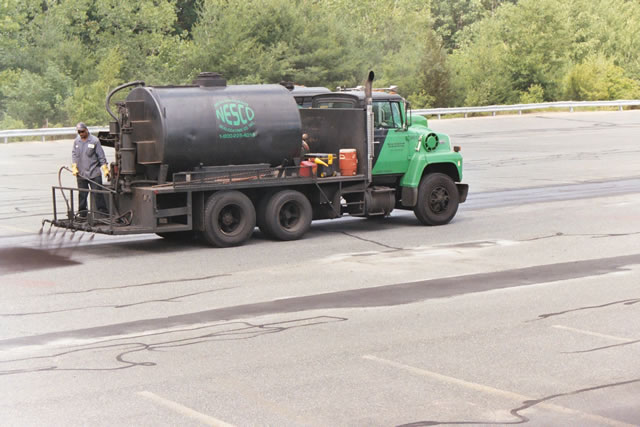 A Guide on Construction Dumpster Rental in Waterloo, IA